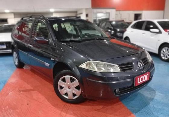 RENAULT MEGANE 1.6 DYNAMIQUE 16V FLEX 4P MANUAL RENAULT MEGANE 1.6 DYNAMIQUE 16V FLEX 4P MANUAL